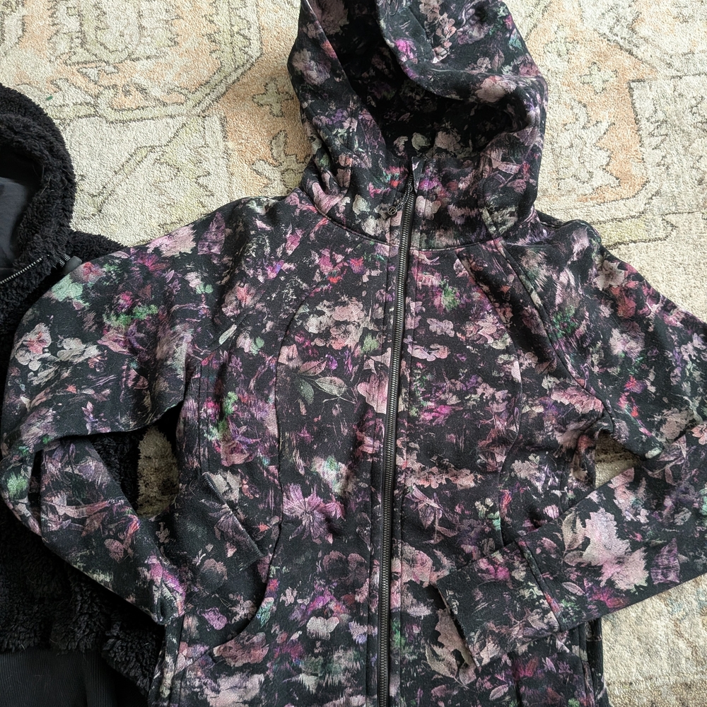 lululemon athletica Floral Hoodie - Black and Pink, Women's Size 8